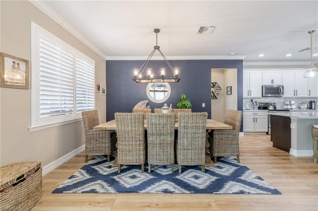 8516 Benelli CT, NAPLES FL 34114-11