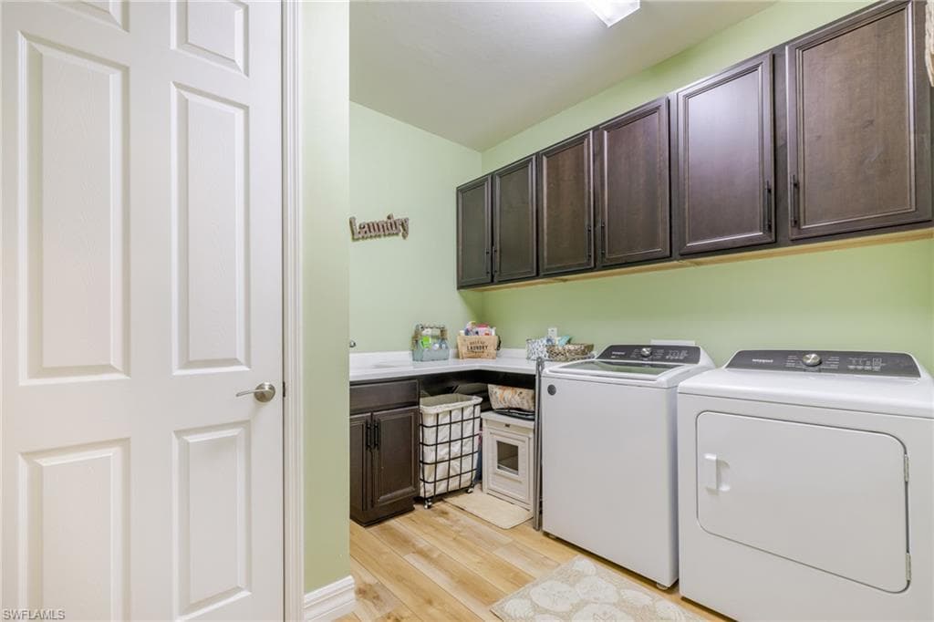 8516 Benelli CT, NAPLES FL 34114-31