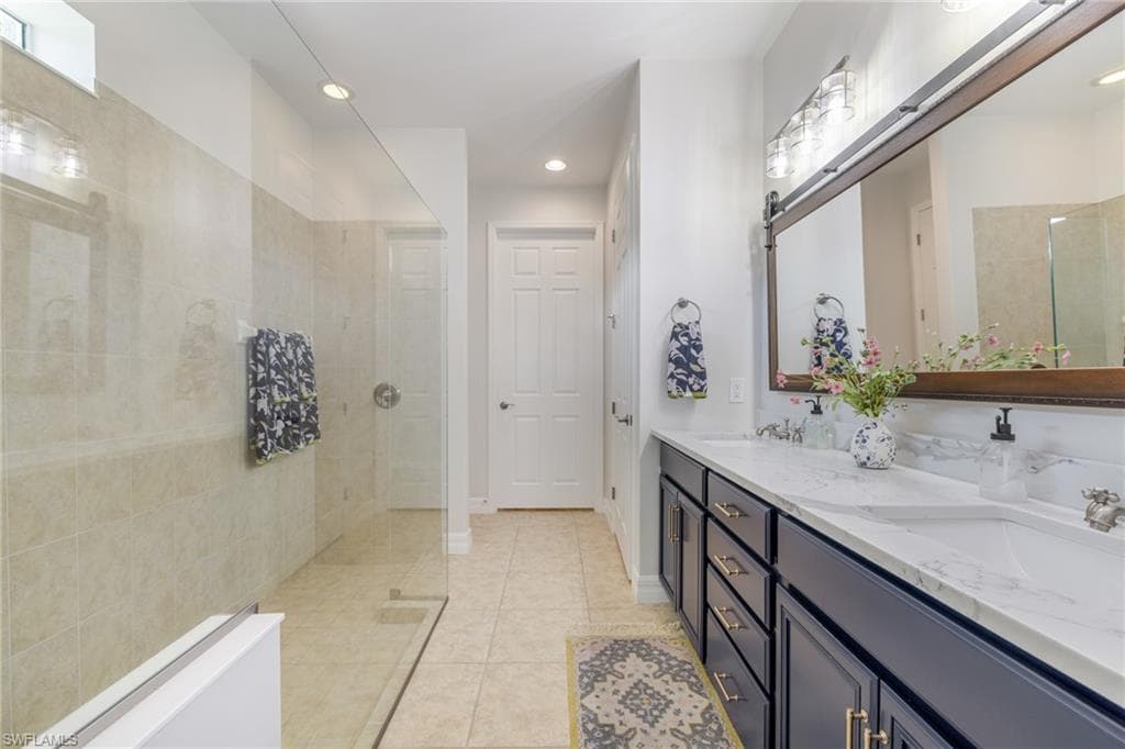 8516 Benelli CT, NAPLES FL 34114-17