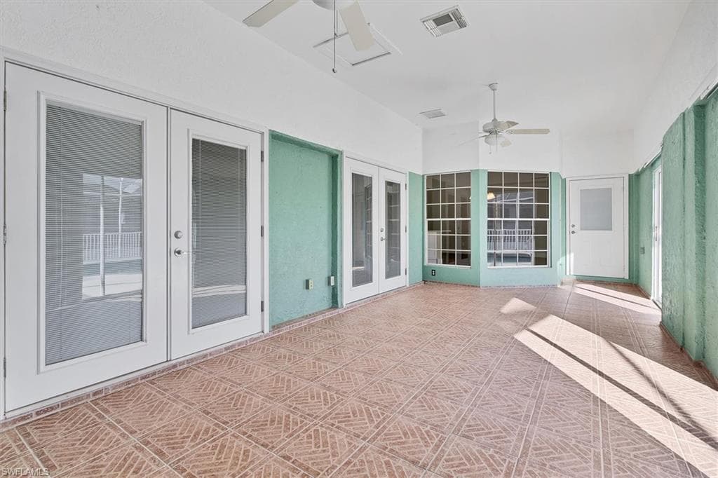 17585 Blackfriar DR, FORT MYERS FL 33908-22