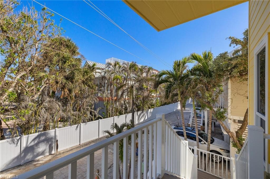 1 Sunset Captiva LN, CAPTIVA FL 33924-32