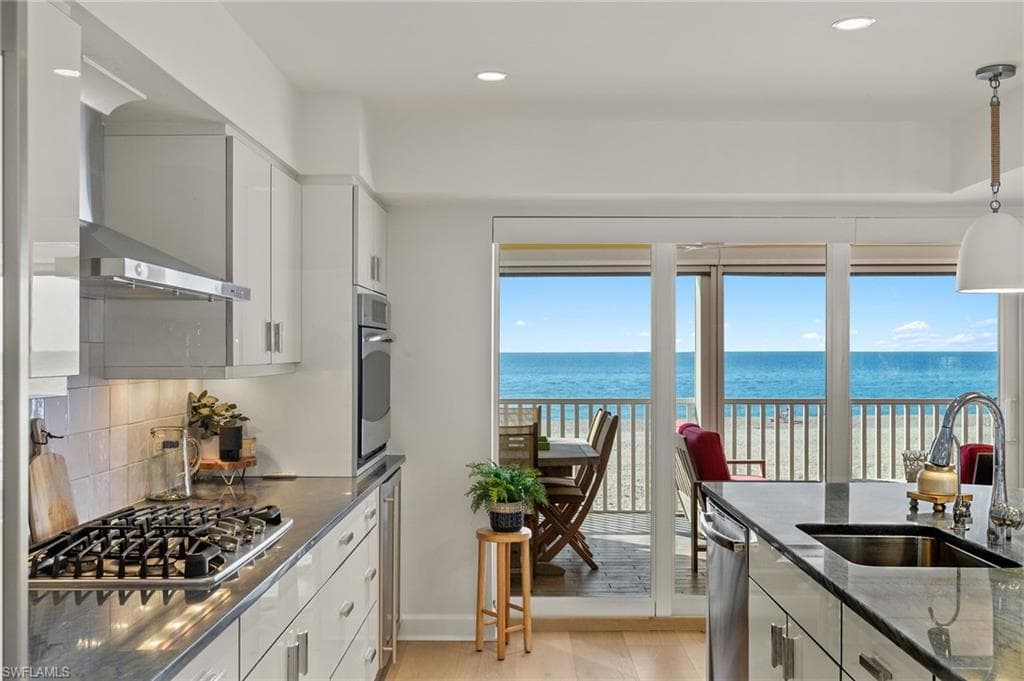 1 Sunset Captiva LN, CAPTIVA FL 33924-10