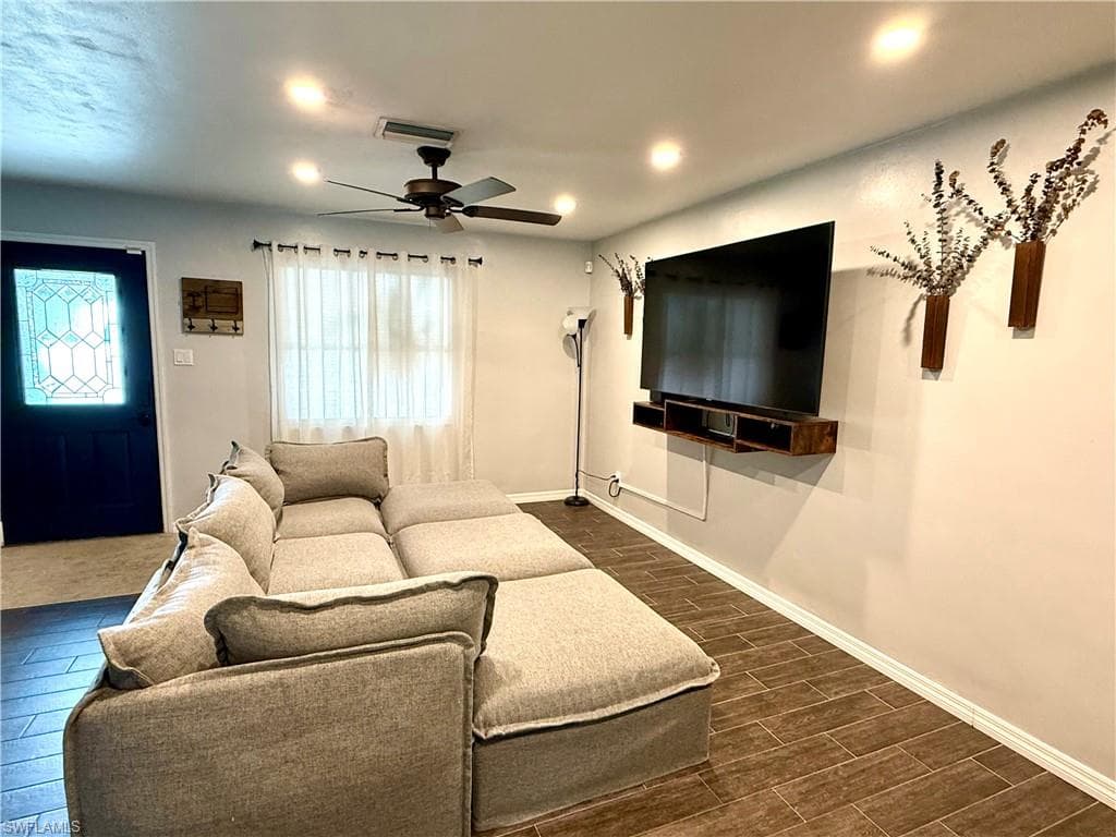 235 Cypress WAY W-4