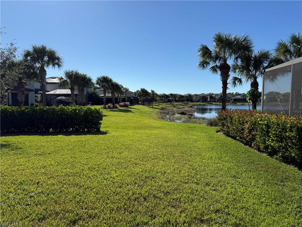 9241 Holden DR, FORT MYERS FL 33967-18