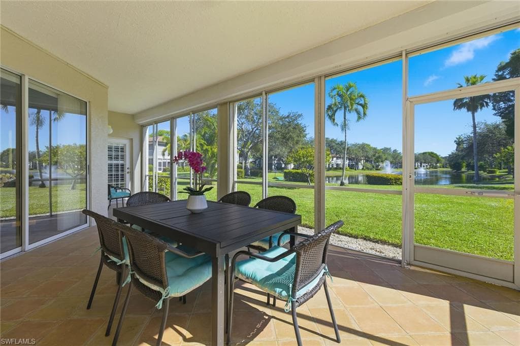 900 Diamond CIR # 905, NAPLES FL 34110-31