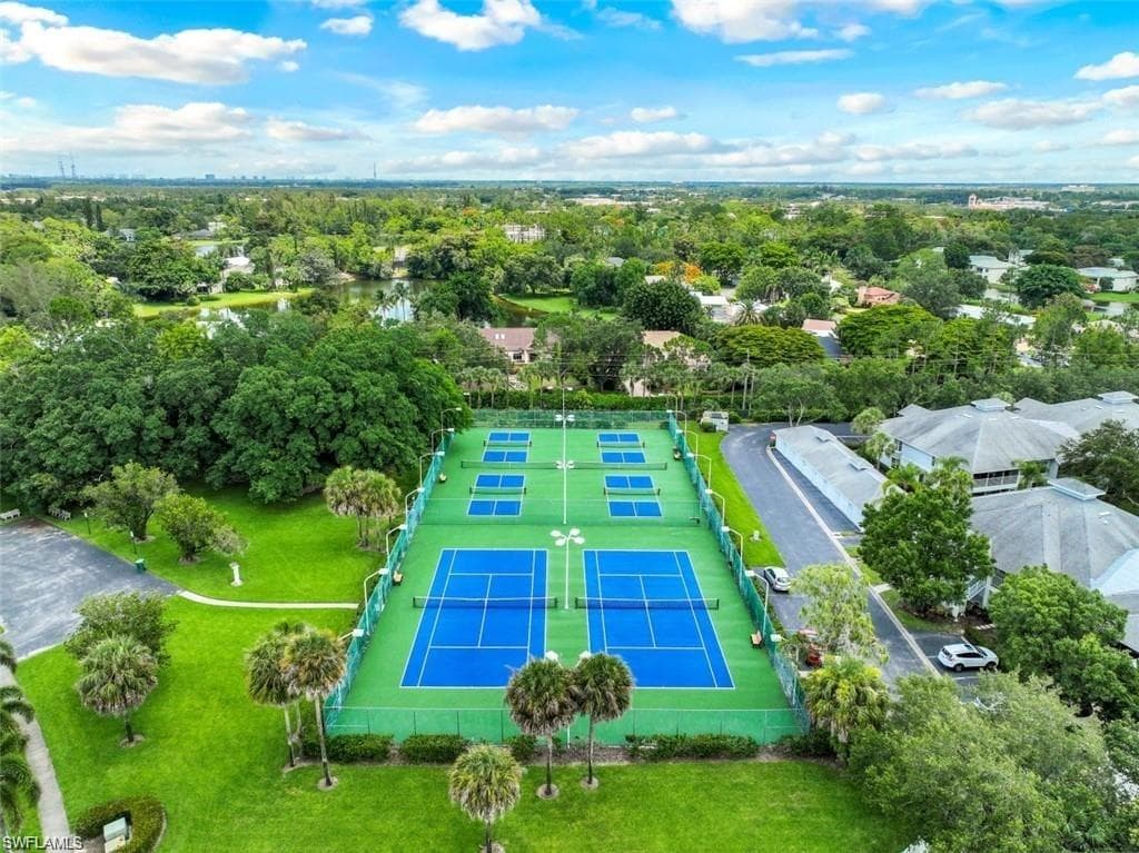 500 Misty Pines CIR # 203, NAPLES FL 34105-19