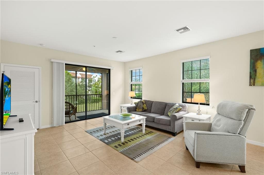 3742 Pino Vista WAY # 4, ESTERO FL 33928-4