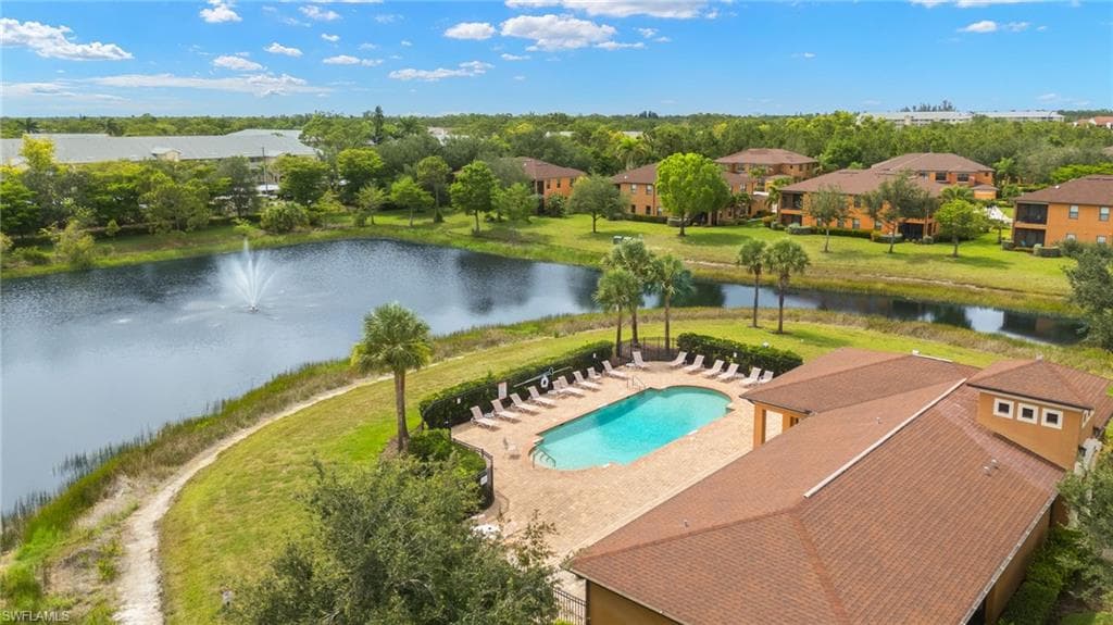 3742 Pino Vista WAY # 4, ESTERO FL 33928-32