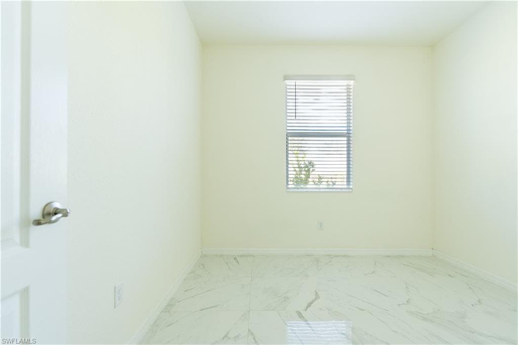 3669 Crimson LN, FORT MYERS FL 33916-17