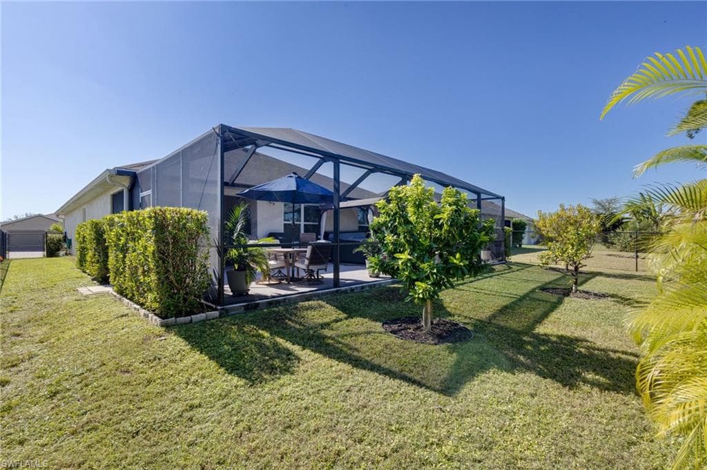 10536 Canal Brook LN, LEHIGH ACRES FL 33936-18