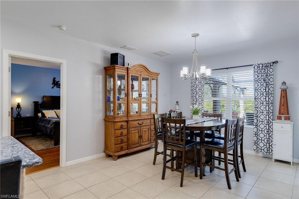 10536 Canal Brook LN, LEHIGH ACRES FL 33936-8