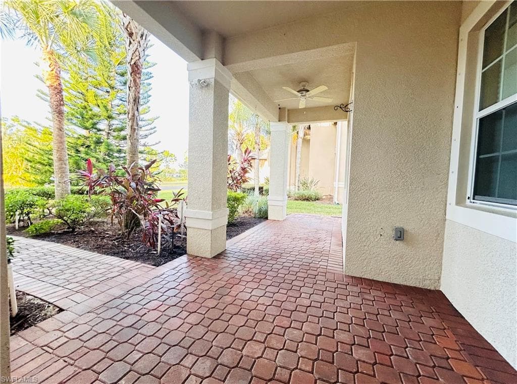 11079 Sparkleberry DR S, FORT MYERS FL 33913-5