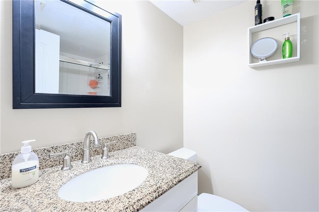 201 Quail Forest BLVD 103-15