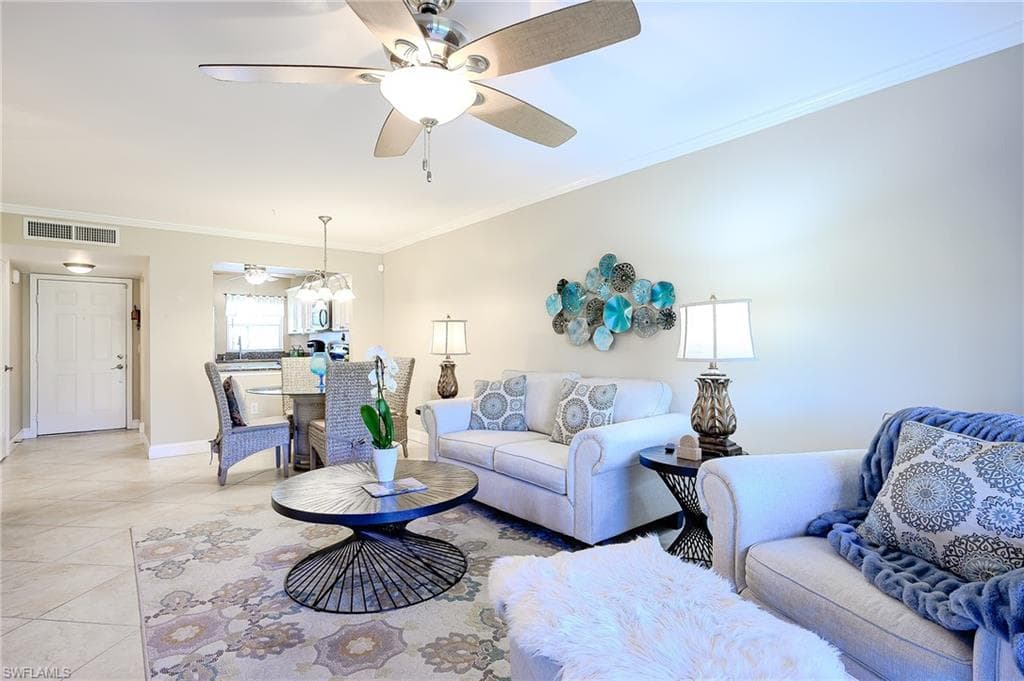 201 Quail Forest BLVD 103-7