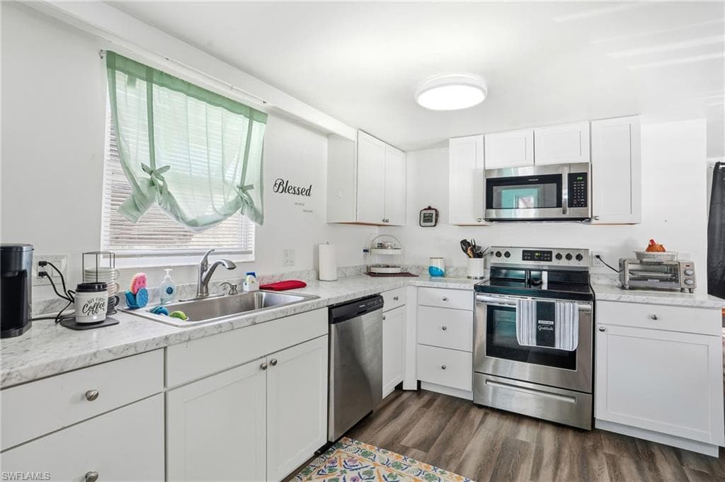 5431 Oak Ridge AVE, FORT MYERS BEACH FL 33931-16