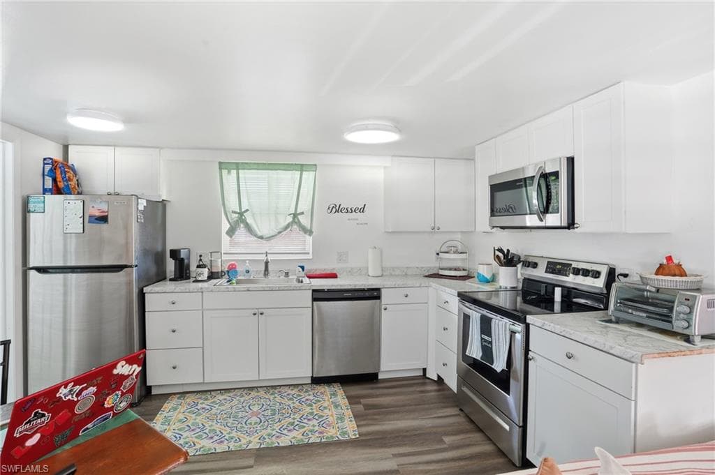 5431 Oak Ridge AVE, FORT MYERS BEACH FL 33931-15