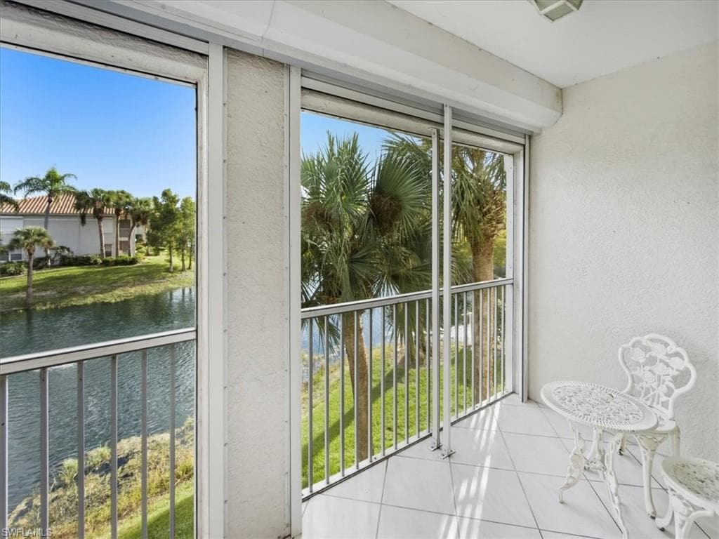 6876 Redbay Park RD # 202, NAPLES FL 34109-13