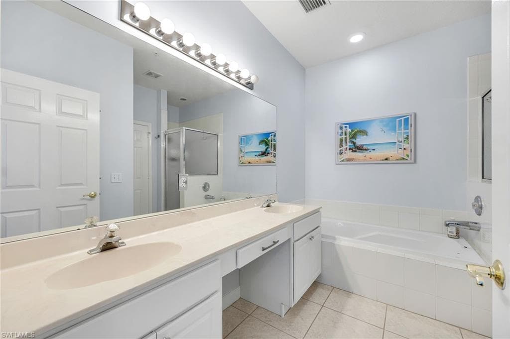 2110 Cay Lagoon DR # 122, NAPLES FL 34109-12