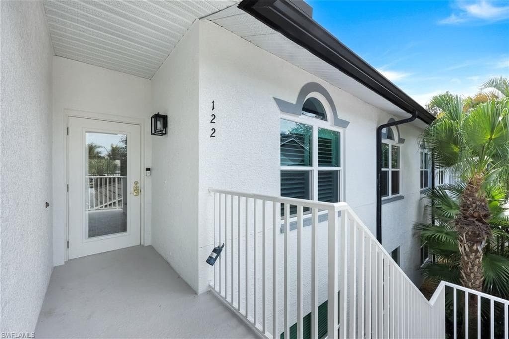 2110 Cay Lagoon DR # 122, NAPLES FL 34109-21