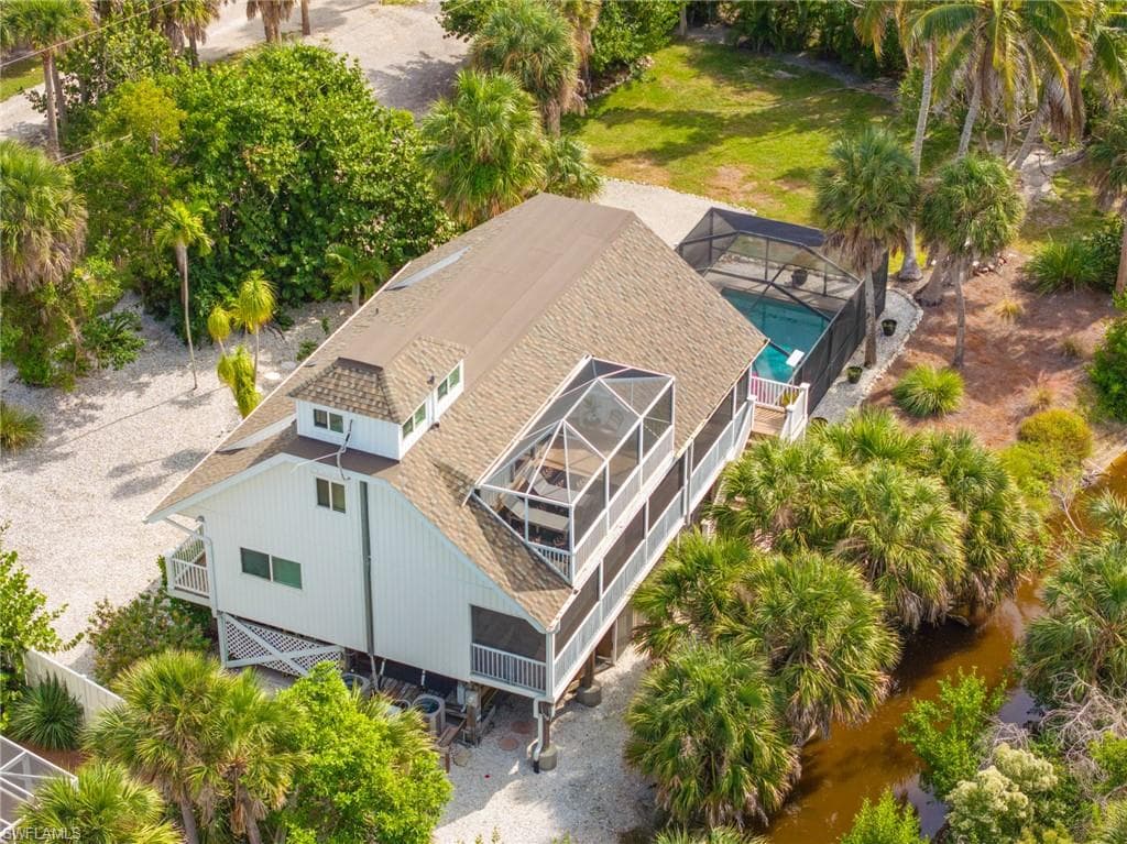 9247 Dimmick DR, SANIBEL FL 33957-42