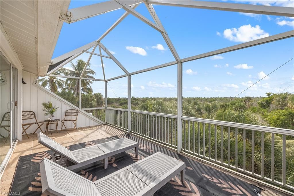 9247 Dimmick DR, SANIBEL FL 33957-31