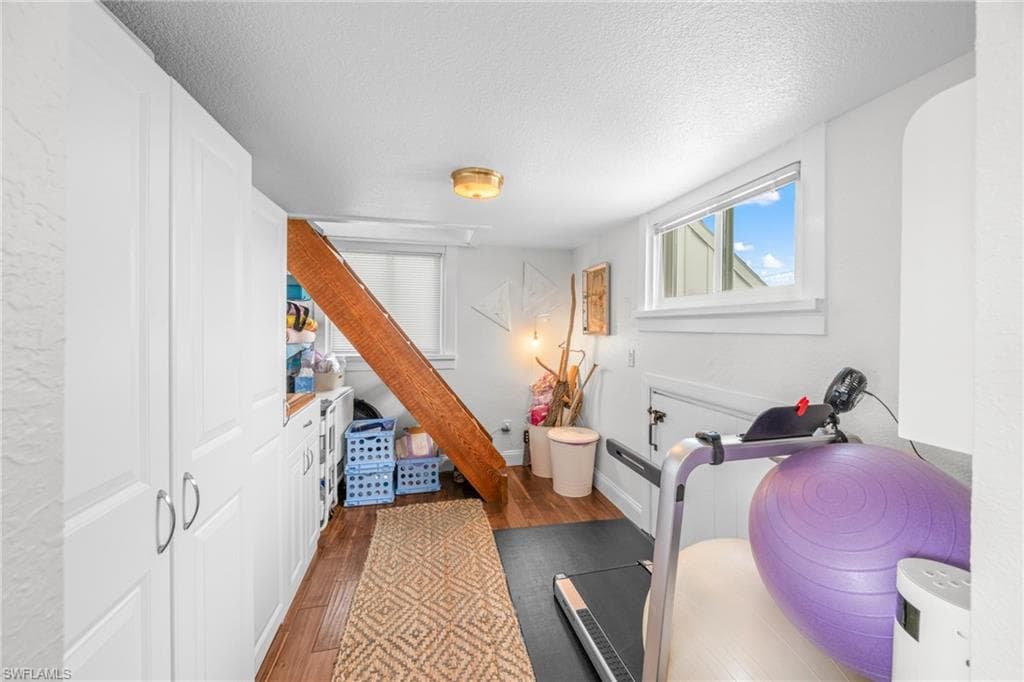 9247 Dimmick DR, SANIBEL FL 33957-33