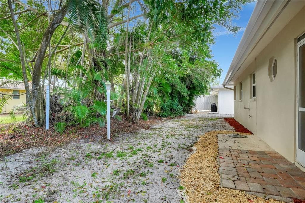 11 Rivard RD # 19, NAPLES FL 34112-27