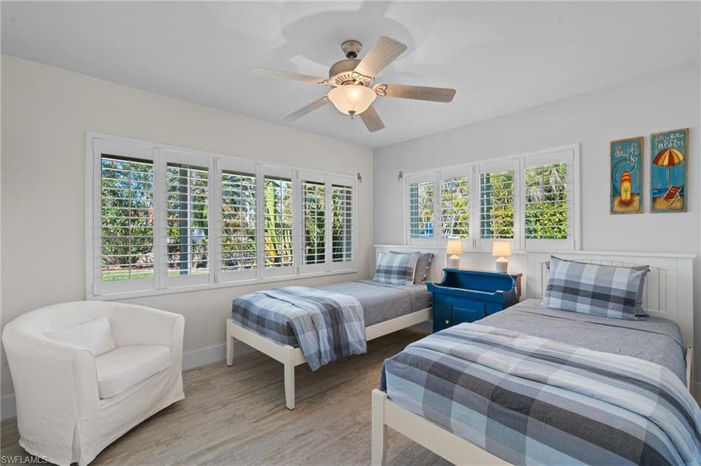 490 Randy LN, FORT MYERS BEACH FL 33931-24