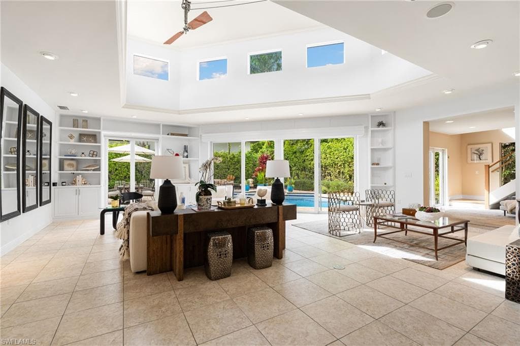 1980 Gordon DR, NAPLES FL 34102-4