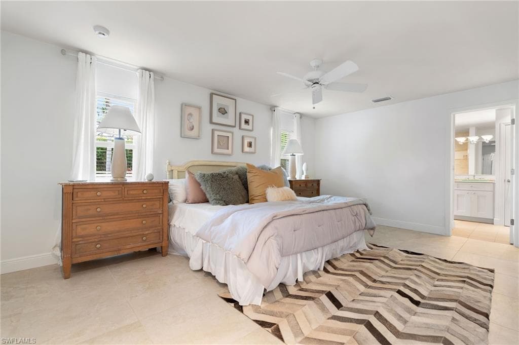 1980 Gordon DR, NAPLES FL 34102-10