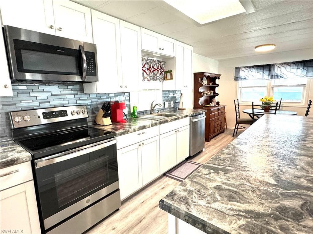 4693 Leilani LN, BONITA SPRINGS FL 34134-2