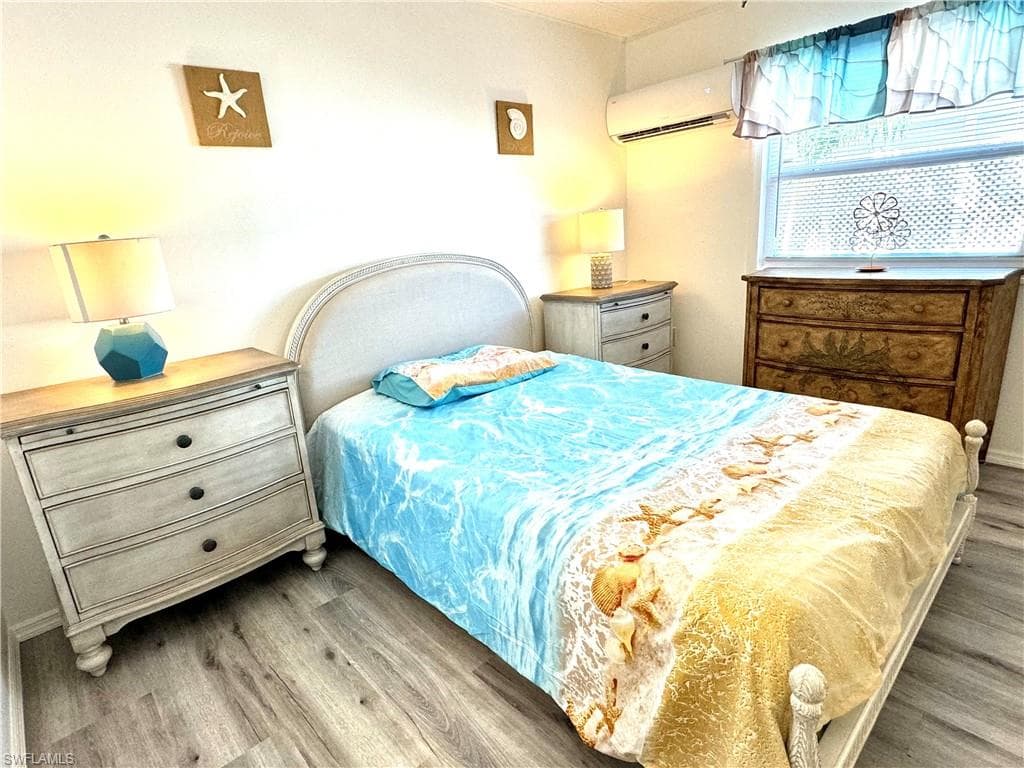 4693 Leilani LN, BONITA SPRINGS FL 34134-9