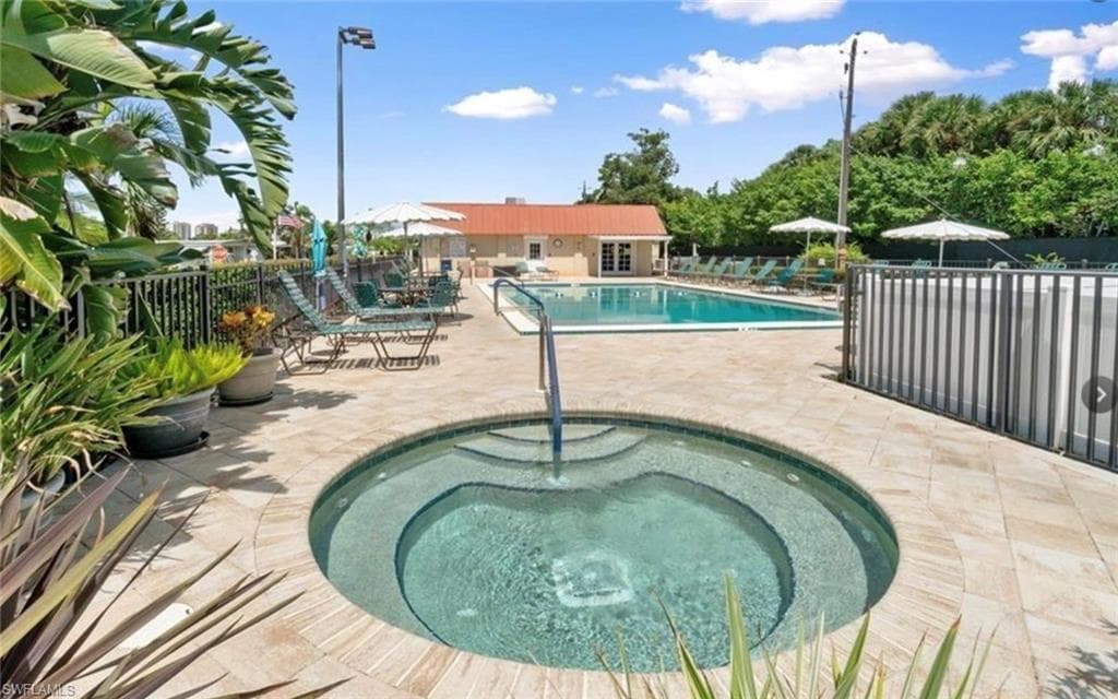 4693 Leilani LN, BONITA SPRINGS FL 34134-20