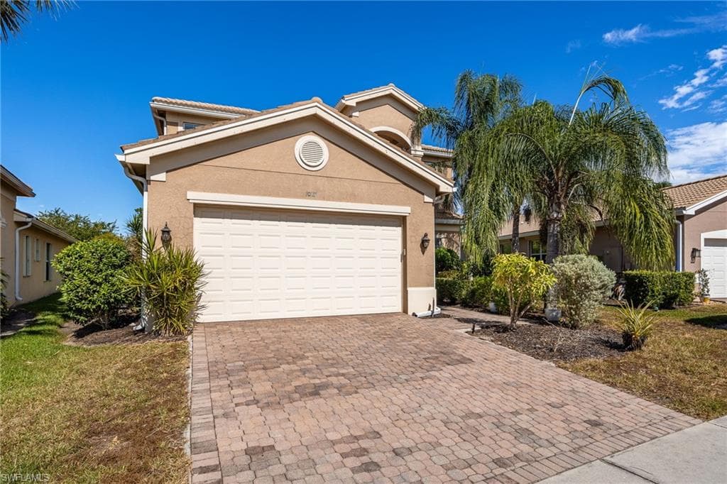 10117 Silver Maple CT, FORT MYERS FL 33913-8