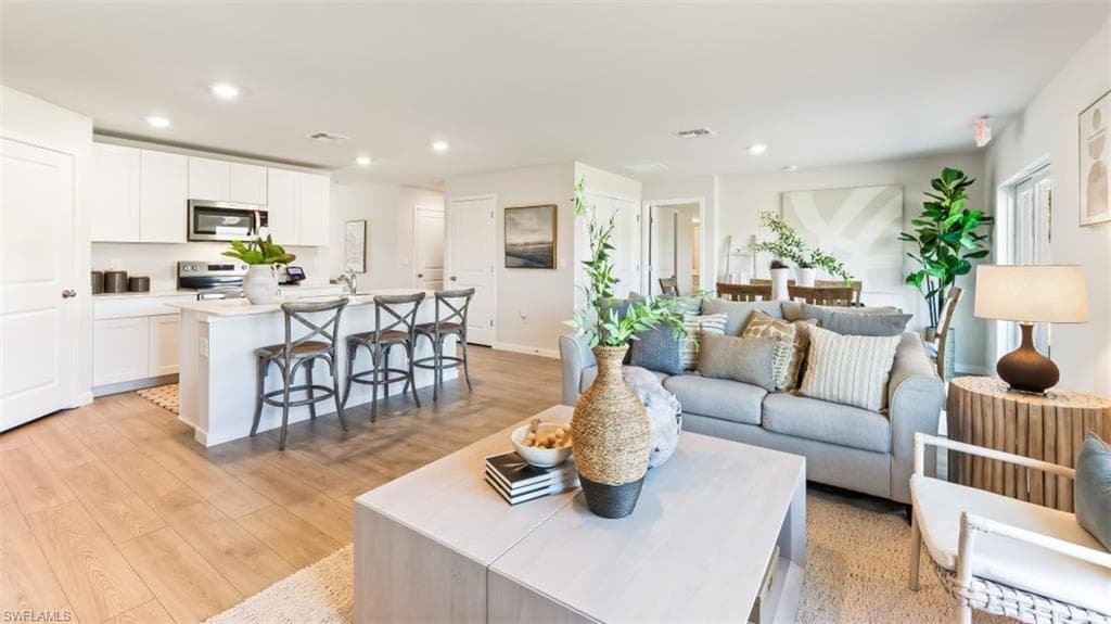 14144 HEMINGWAY OAKS TRL, FORT MYERS FL 33905-4