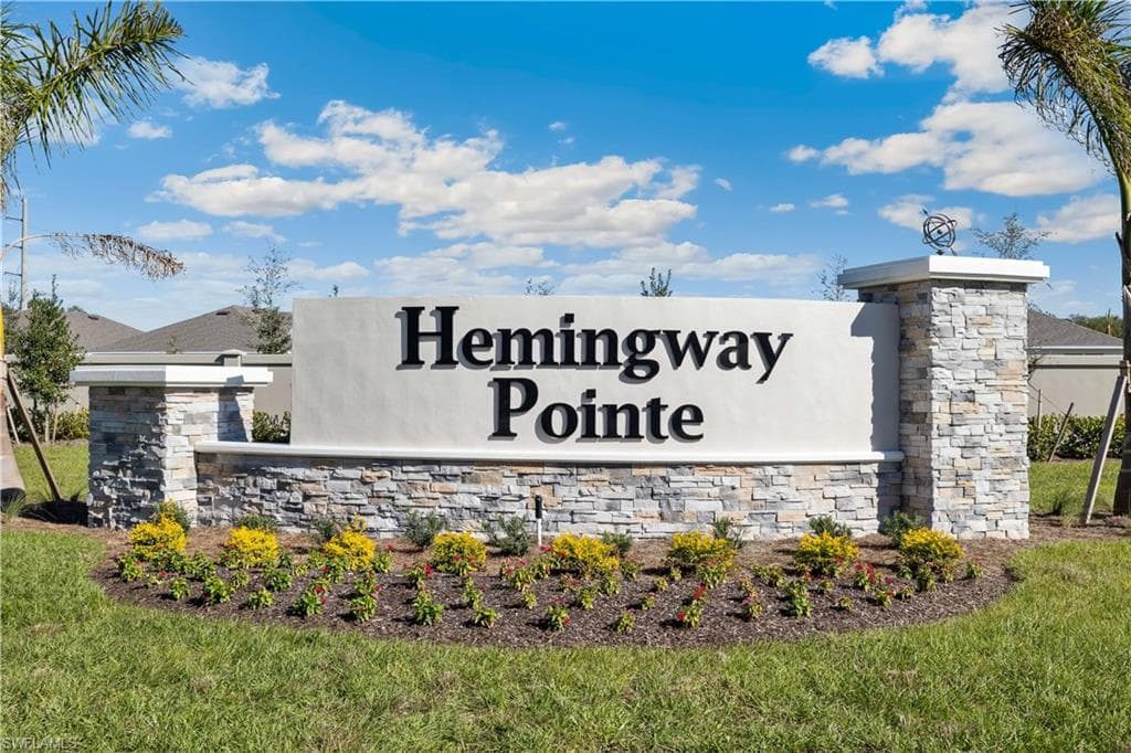 14144 HEMINGWAY OAKS TRL, FORT MYERS FL 33905-17