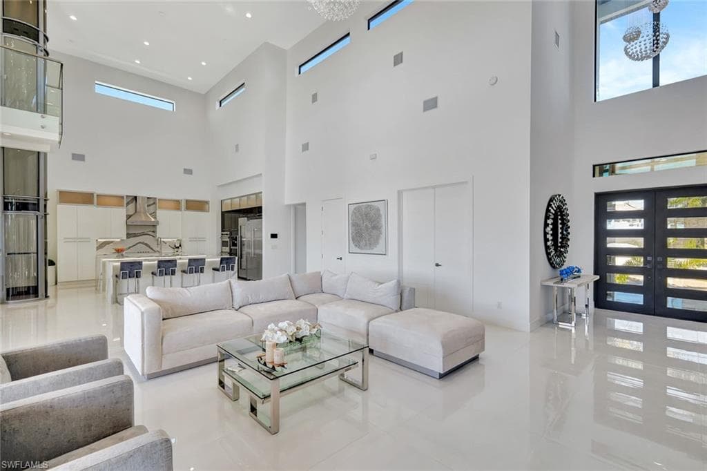 1110 Lenox CT, CAPE CORAL FL 33904-6