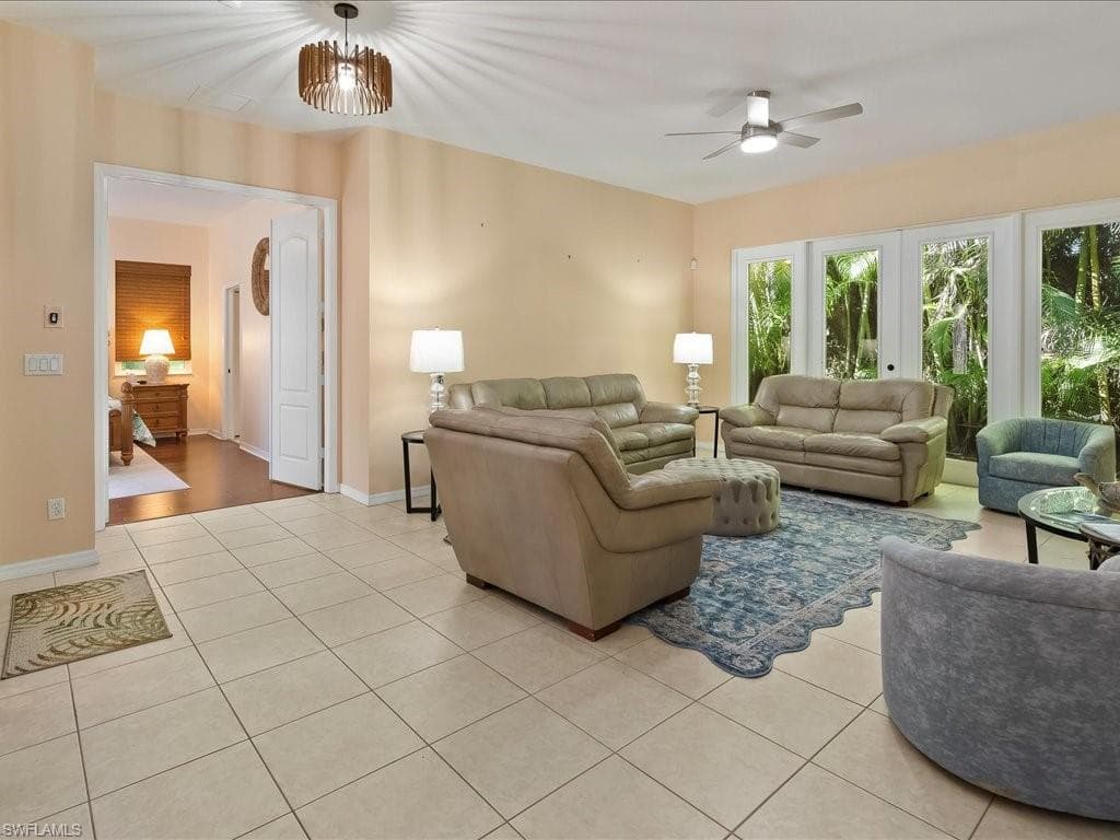 1309 Briarwood CT, NAPLES FL 34104-16
