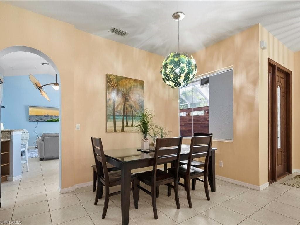 1309 Briarwood CT, NAPLES FL 34104-21