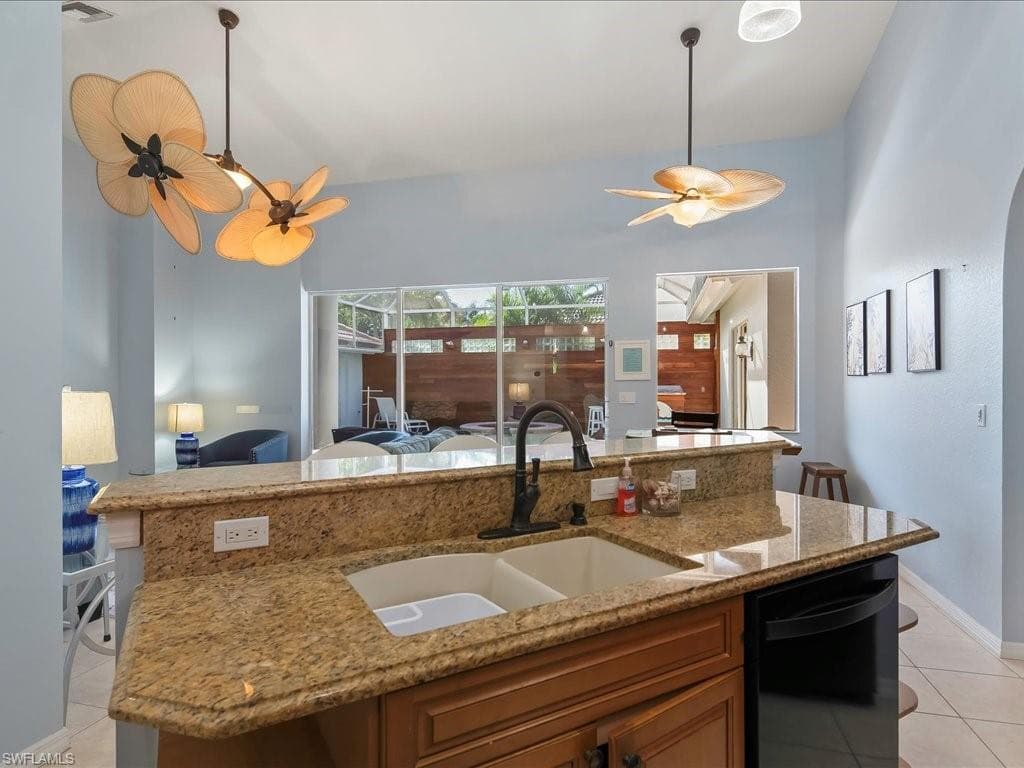 1309 Briarwood CT, NAPLES FL 34104-27