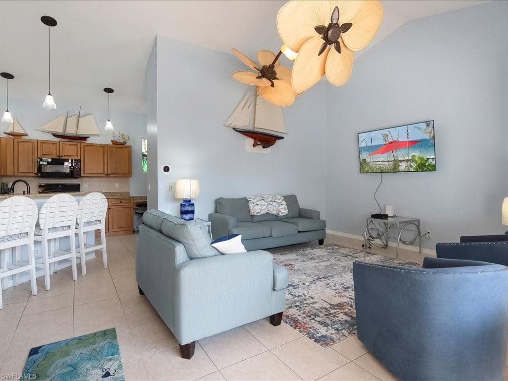 1309 Briarwood CT, NAPLES FL 34104-29