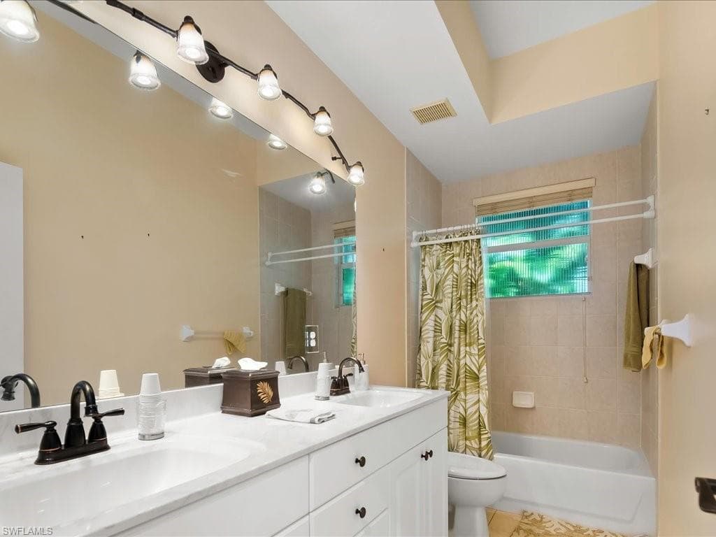 1309 Briarwood CT, NAPLES FL 34104-32