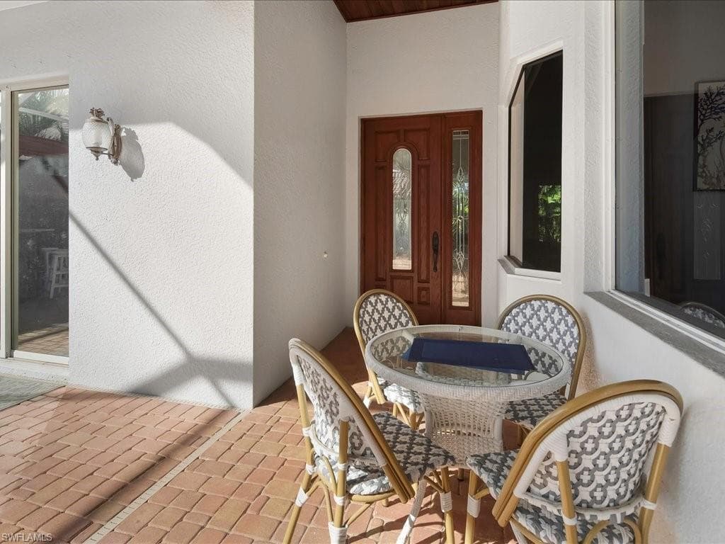 1309 Briarwood CT, NAPLES FL 34104-14