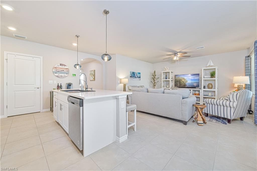 8908 Cascade Price CIR, NORTH FORT MYERS FL 33917-16