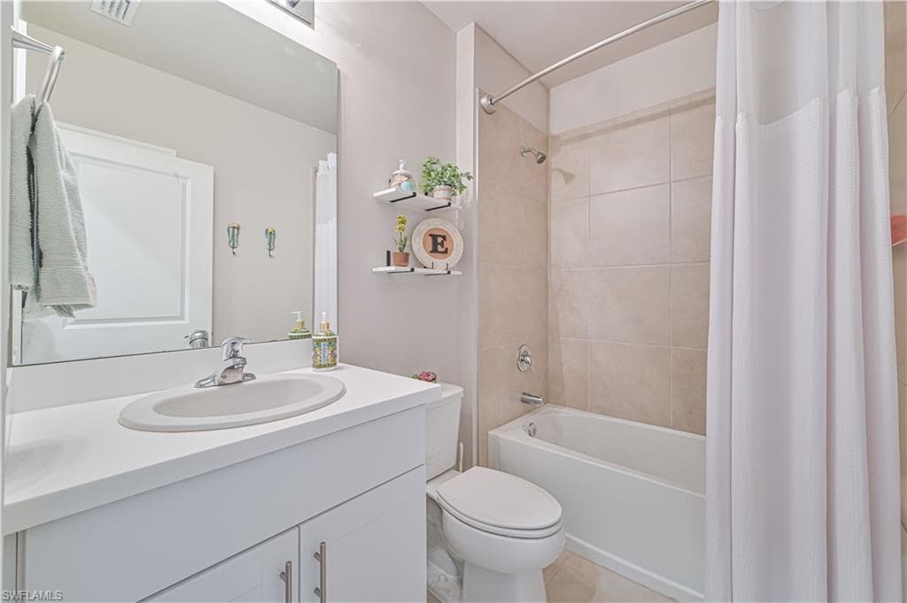 8908 Cascade Price CIR, NORTH FORT MYERS FL 33917-27