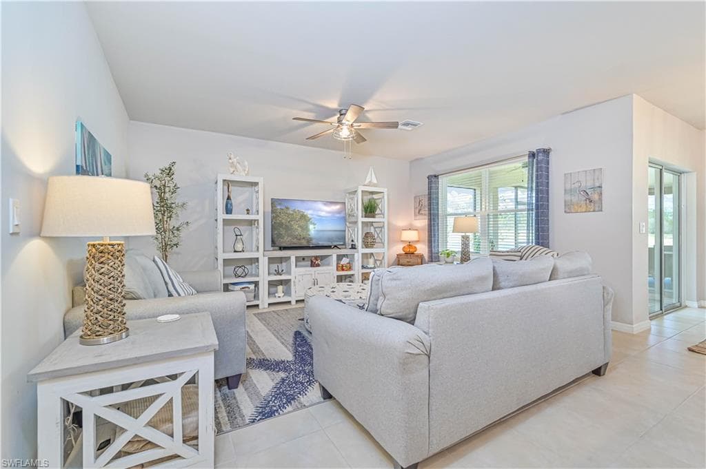 8908 Cascade Price CIR, NORTH FORT MYERS FL 33917-8