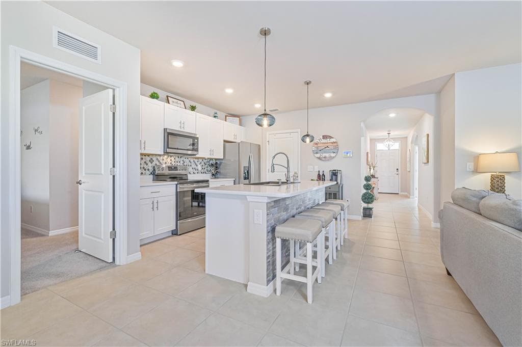 8908 Cascade Price CIR, NORTH FORT MYERS FL 33917-14