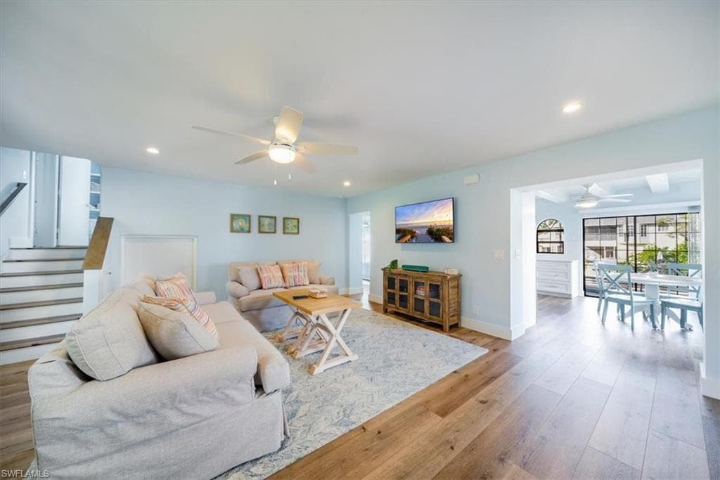 1283 Grand Canal DR, NAPLES FL 34110-5