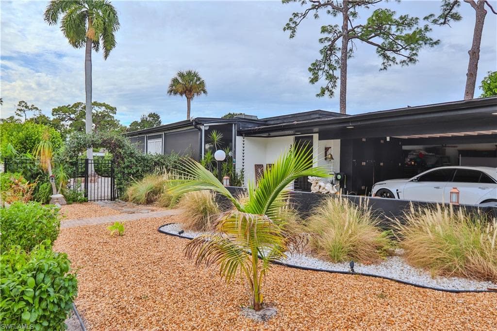 3666 Princeton ST, FORT MYERS FL 33901-2