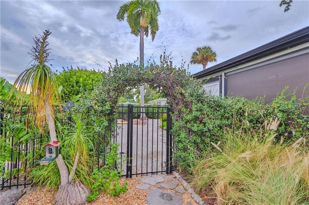 3666 Princeton ST, FORT MYERS FL 33901-10